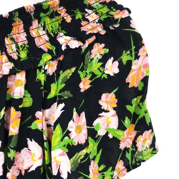 💕SALE💕 Topshop Black Floral Off Shoulder Top - Picture 3 of 8